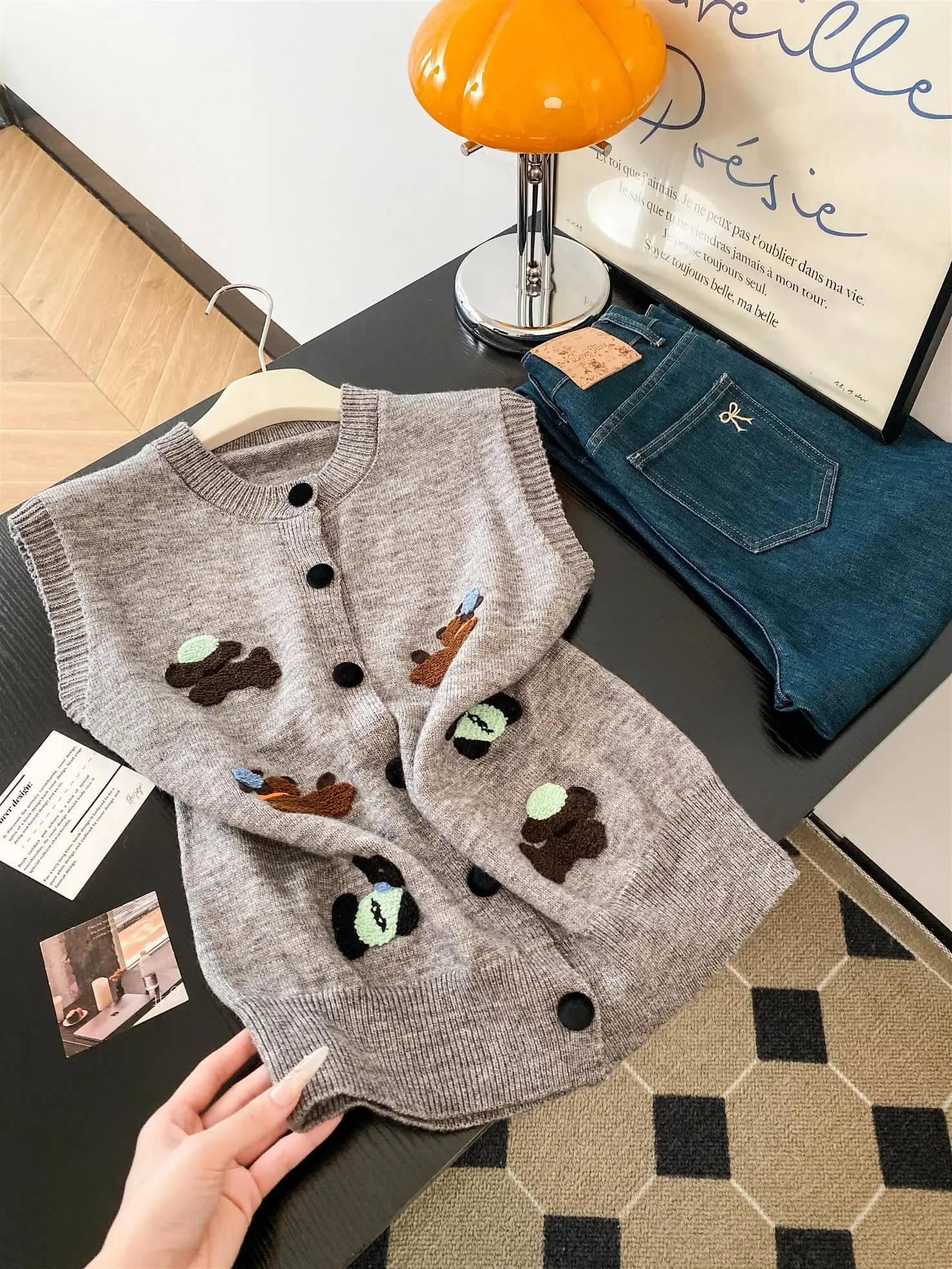 

Женский вязаный жилет Sli Early Autumn с вышивкой в виде собаки, на одной пуговице, для осенне-зимнего сезонного образа, подходит для ношения как базовый слой