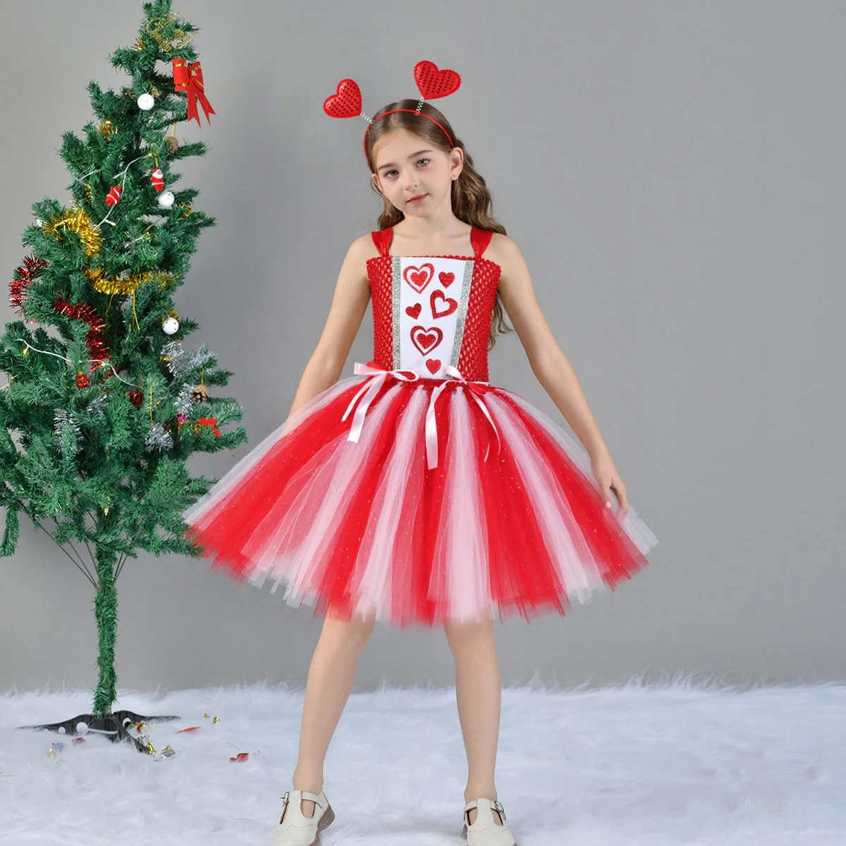 

Valentine's Day Cupid Heart Dress Cute Girl Striped Sequined Mesh Tutu Skirt Set New Year's Party Stage Performance Costume 2026