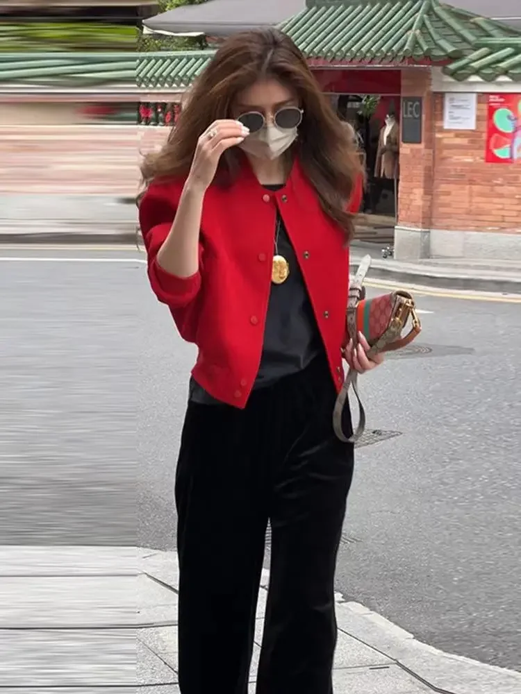 

Red Baseball Uniform Women's 2024 Spring New Single Breasted Round Neck Short Casual Loose Jacket Top B185