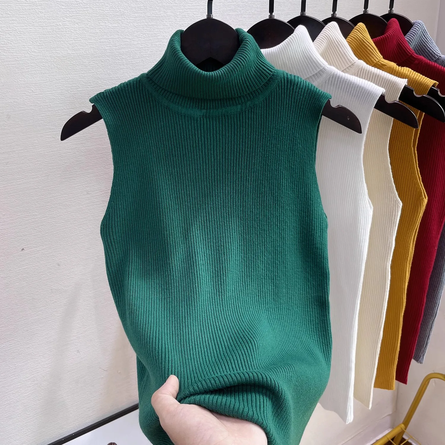 2025 Sexy Sleeveless Sweater Women Tank Tops Winter Turtleneck Sweater Women Simple Versatile Slim Solid Knitted Sweater Vest