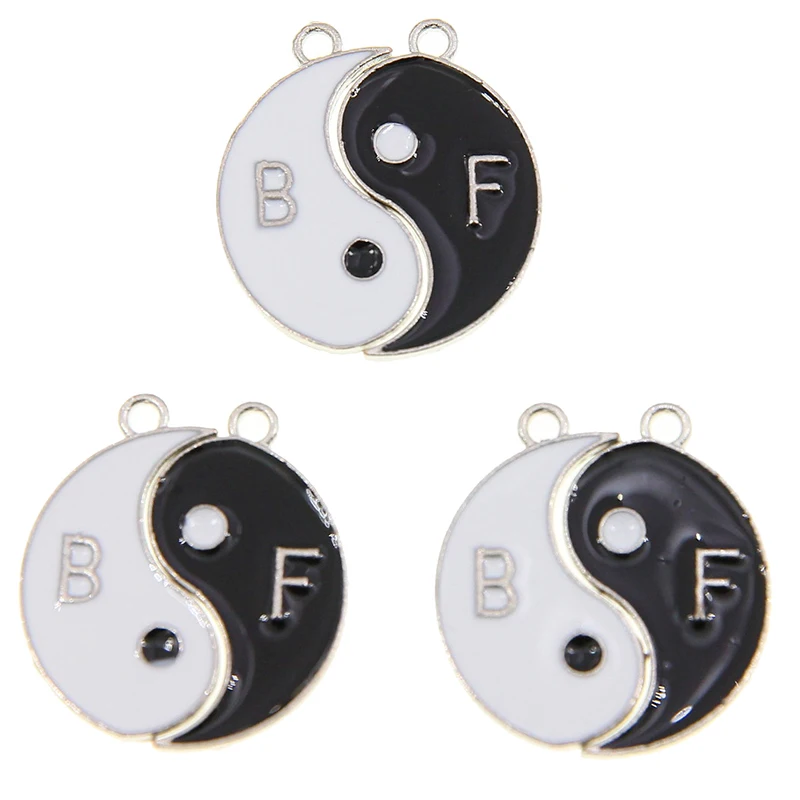 50pcs Black and white Kongfu Tai Chi BFF Couples Half Yin and Yang Charms Pendants for Bracelets Necklaces DIY Jewelry Making