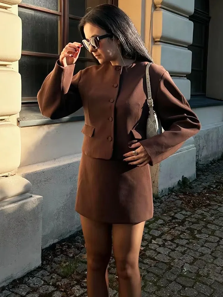 

HH женский комплект из 2 предметов, однобортное однотонное повседневное короткое пальто с круглым вырезом и карманами + новая модная мини-юбка на молнии с высокой талией