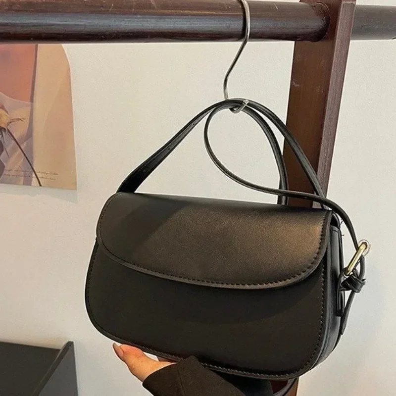 Chic Glamorous Diaper Bag Crossbody Baby Care Café Visit Mom Exquisite Sleek Versatile Sophisticated Parent-Friendly