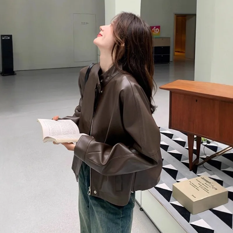 

Melad Coffee Colored Small Leather Jacket for Women in Autumn 2025 New High-end High Street Small Motorcycle Suit Long Sleeved T