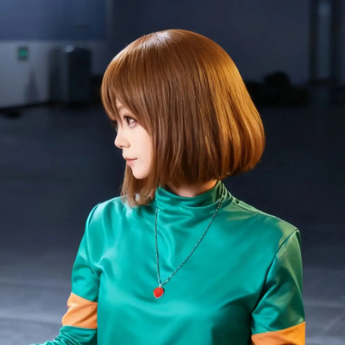 

UNDERTALE Chara Frisk персонаж косплей парик 30 см светло-коричневые короткие волосы синтетический парик + шапочка для парика вечерние парик для Хэллоуина