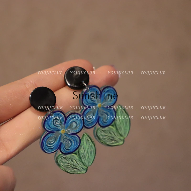 

Color Flower Personality Blue Earrings Mosquito Coil Disc Ear Clips