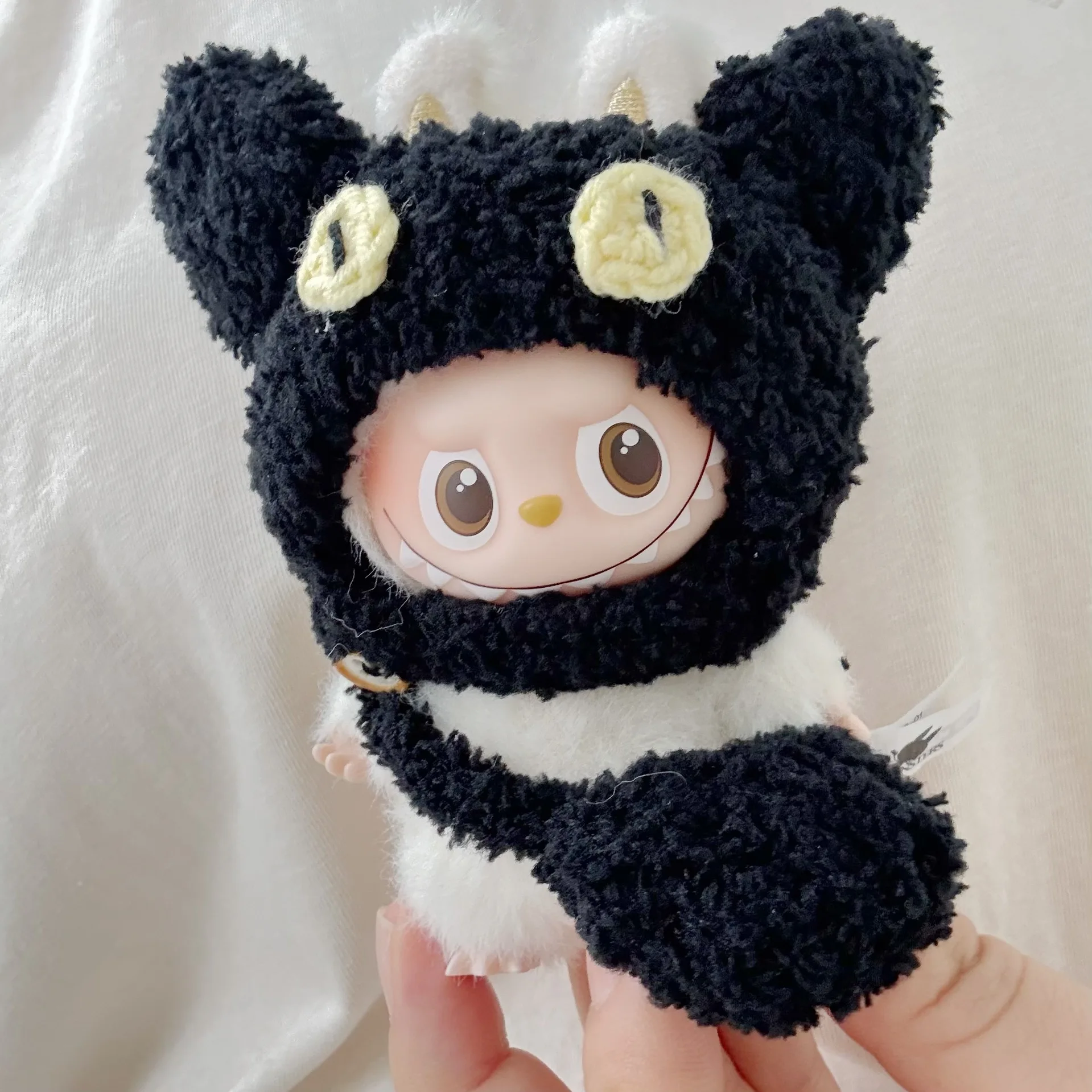 Pakaian Untuk Boneka Labubu 10cm Versi Mini 4.0: Set 2-Potong Buatan Tangan Topi Kucing Hitam Dan Tas