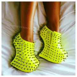 Fluorescent Green Rivets Decor Platform Pumps Side Zipper Women Shoes Strange Style Heels Party Runway 2024 Zapatos Para Mujere