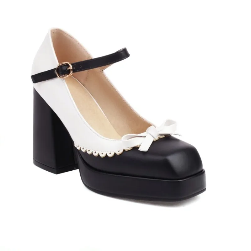 

Женские туфли на высоком каблуке. Женские туфли на очень высоком каблуке с дизайном смешанных цветов с бантом и квадратным носком.