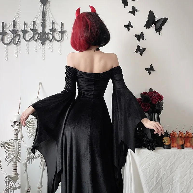 Women's Gothic Dress Halloween Carnival Cosplay Vampire Witch Dress Bat Sleeve Dress European and American Style Dark Sexy Hot