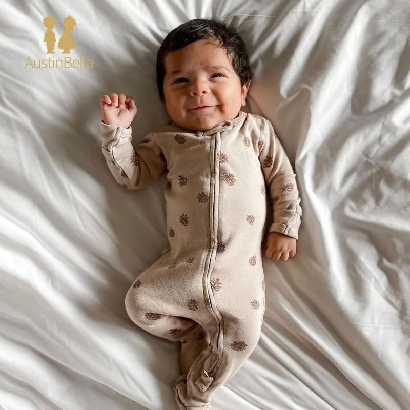 0-12M Newborn Baby Footie Jumpsuit Knitted Coral Velvet Baby Boy Girl Clothes Spring Autumn Zipper Romper Fashion Baby Clothing