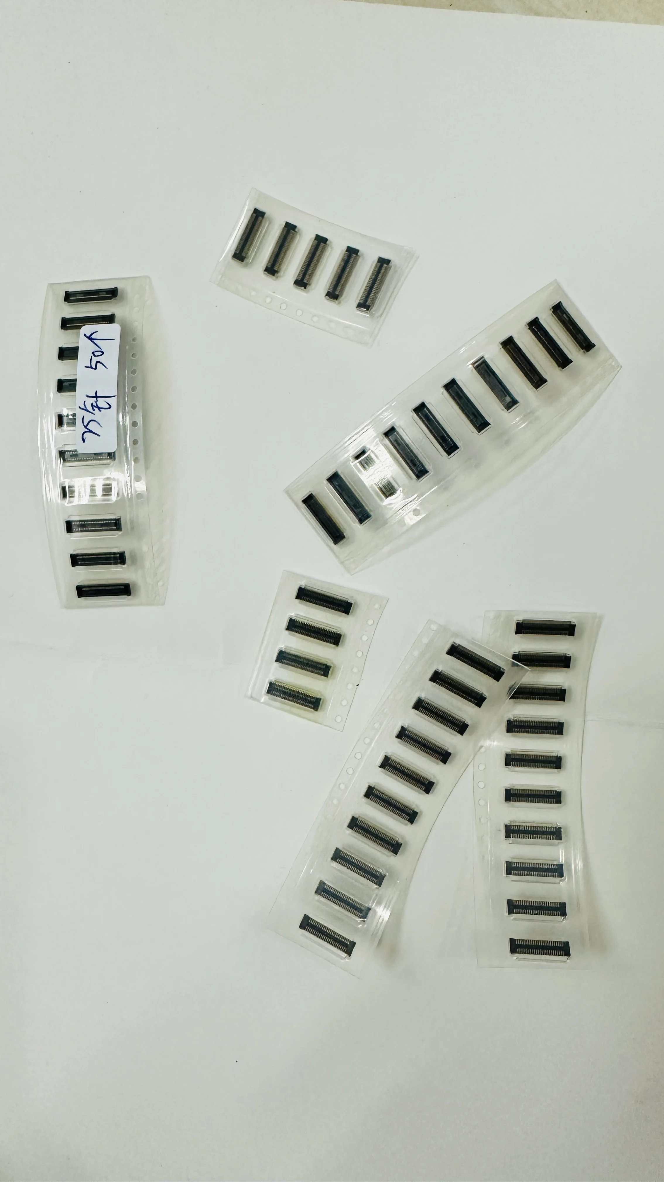 New Trackpad Touchpad FPC Connector 25PIN for Macbook Pro A1706 A1707 A1708 1989 A1990 A2159 A2251 A2289 A2338 A2779 A2780