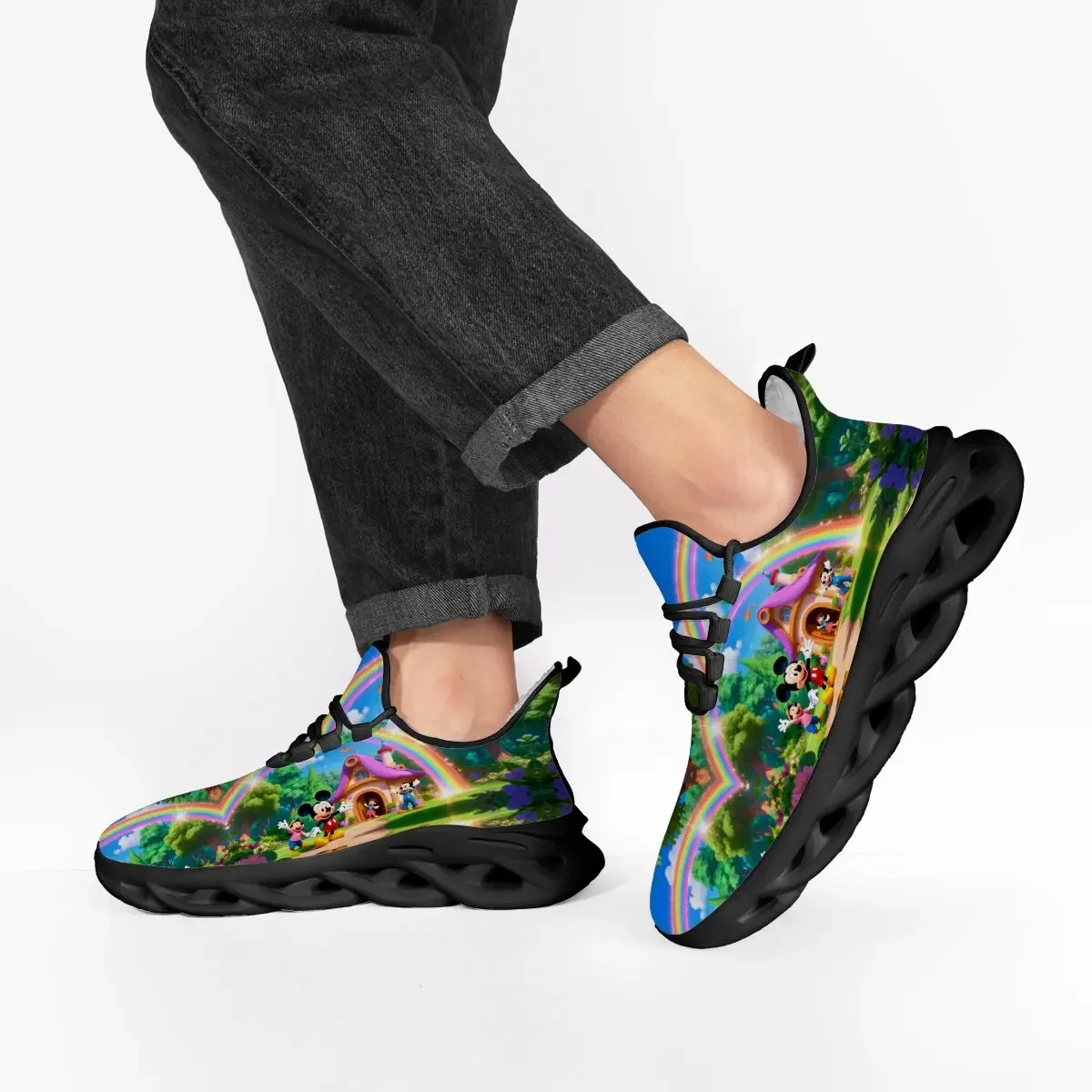 حذاء ميكي ماوس ديزني الجديد للأطفال على الموضة أحذية رياضية مبطنة بالصوف بنمط قوس قزح أحذية رياضية للنساء والرجال أحذية رياضية دافئة