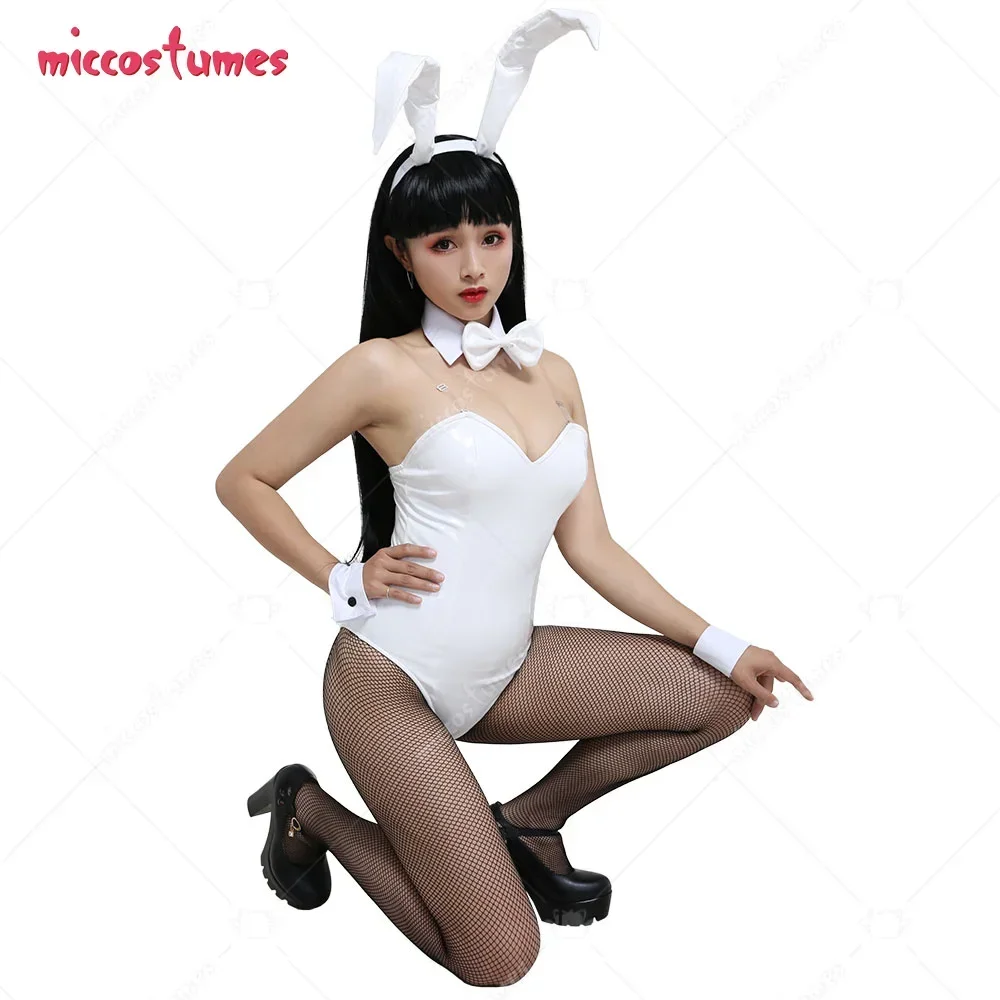 بدلة نسائية مثيرة وجذابة على الطراز الياباني على شكل أرنب أسود قطعة واحدة بدلة أرنب بدون ظهر مع غطاء للرأس