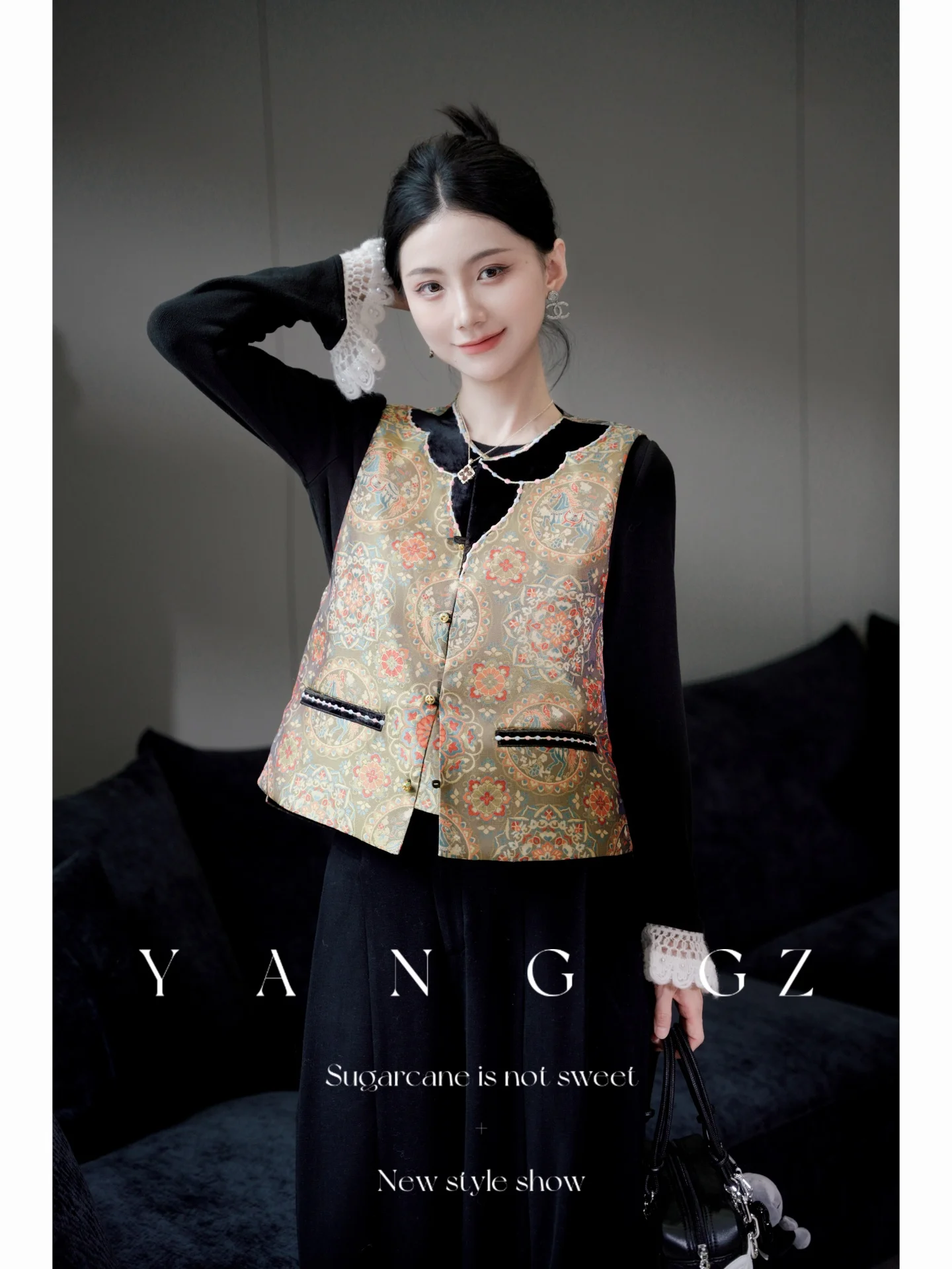 

New Baroque Chinese Sle Women's Jaet 2025 Autumn Winter Pattern Outerwear Vest Retro Court Loose Fit Polyester Fiber