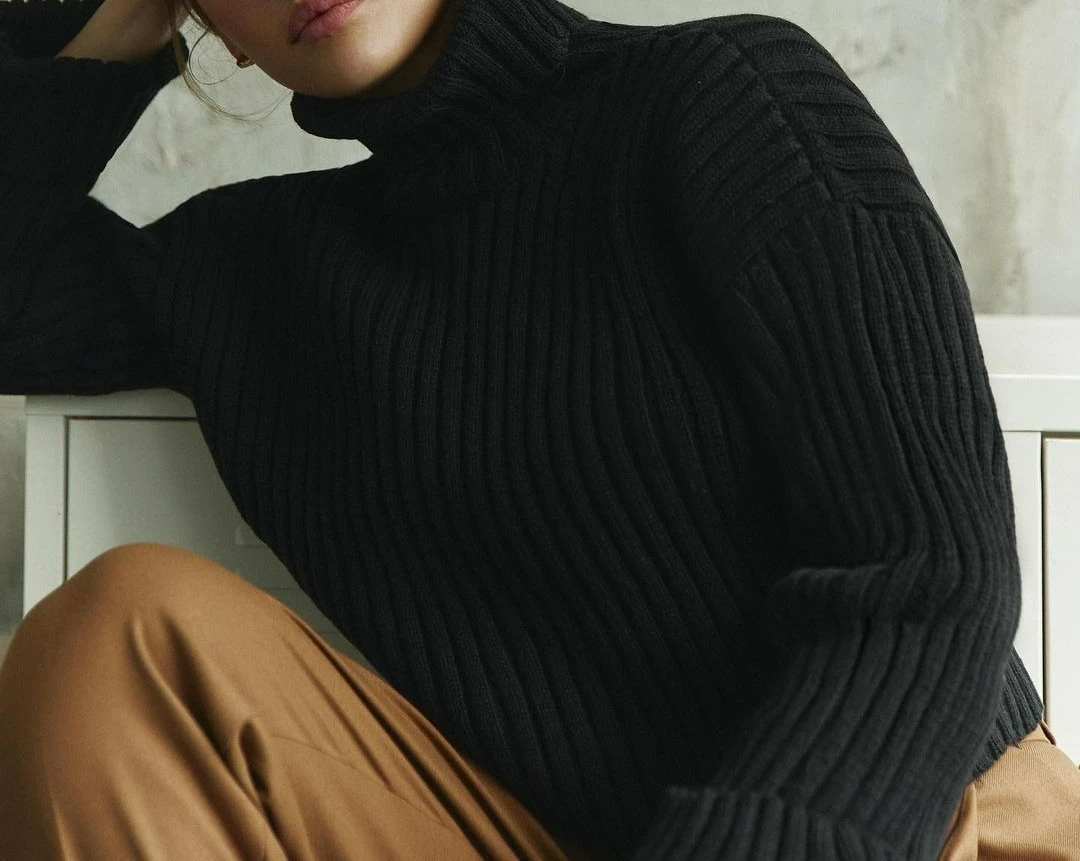 

Turtleneck Sweater for Women Fashion 2025 Loose Short Ribbed Knit Top Outerwear