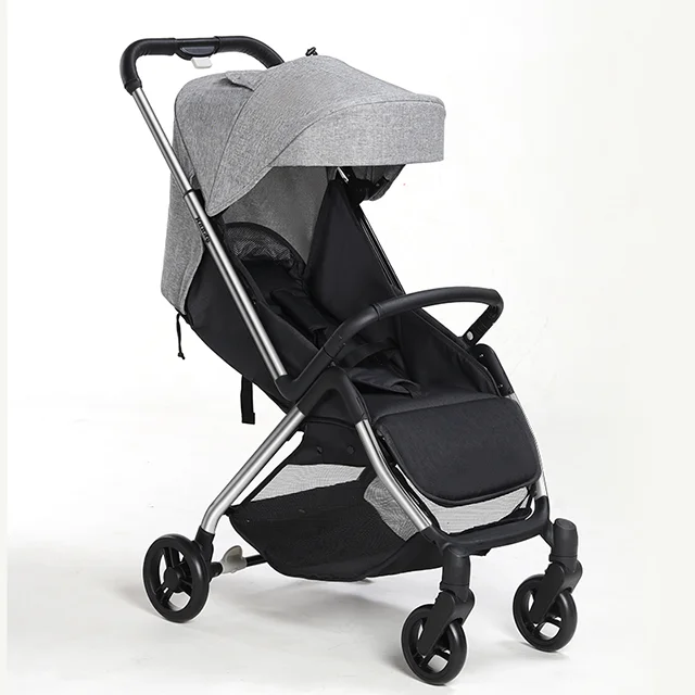 Baby stroller can be folded easily and seat the reversing two-way push baby stroller baby carriage portable stroller 2 in 1