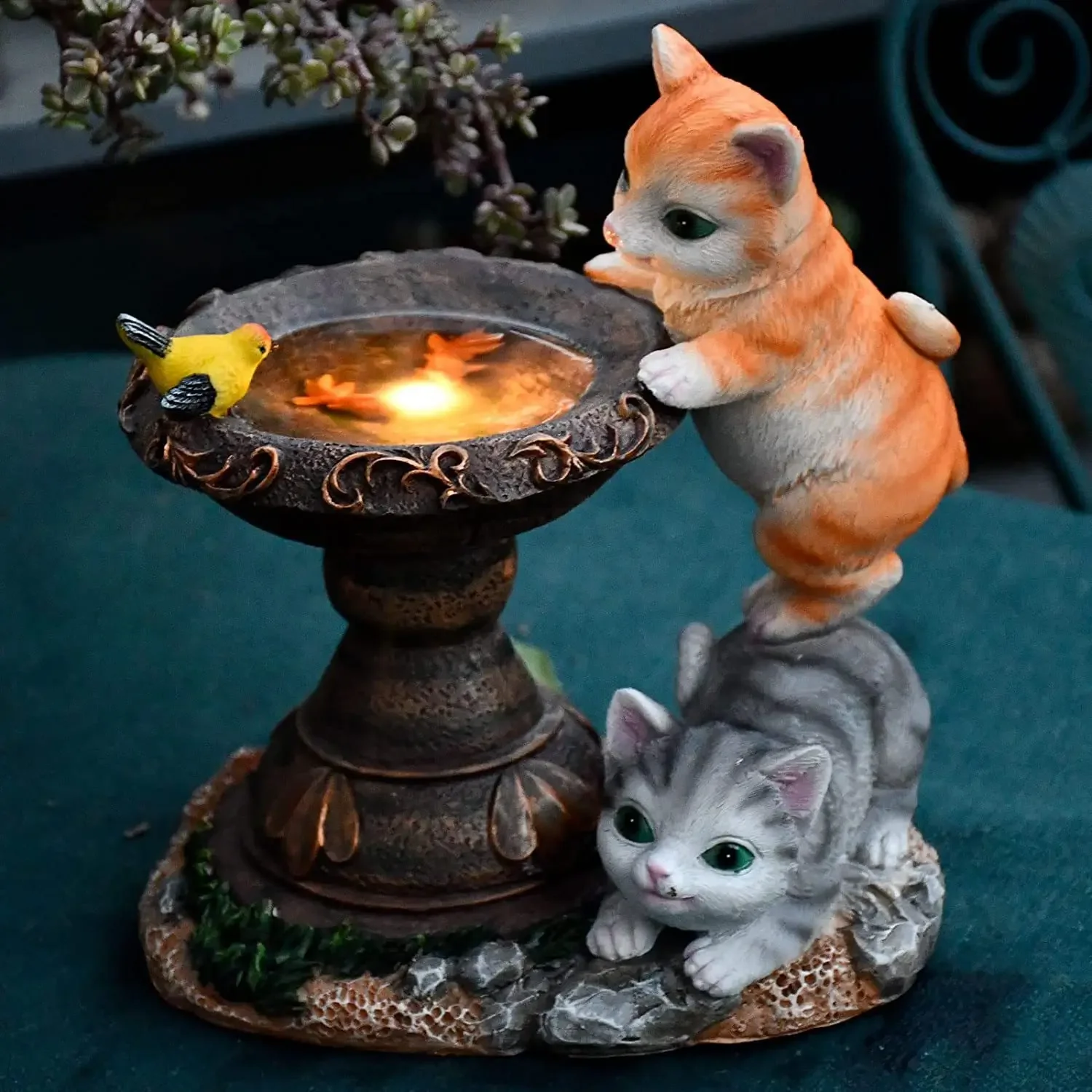 3Pcs/Lots Solar Resin Garden Statue Ornament Rabbit Simulation Animal Statue Ornament Outdoor Garden Light