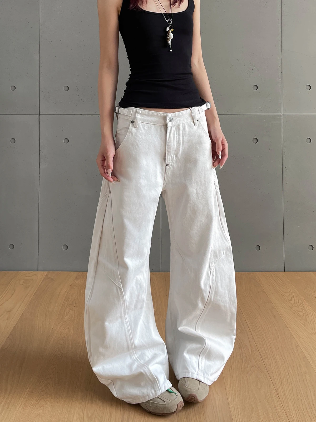 

American High Street Retro Men's Loose Fit Jeans with Belt White Knife Clean Fit Waist Buckle Casual Straight Leg Jeans