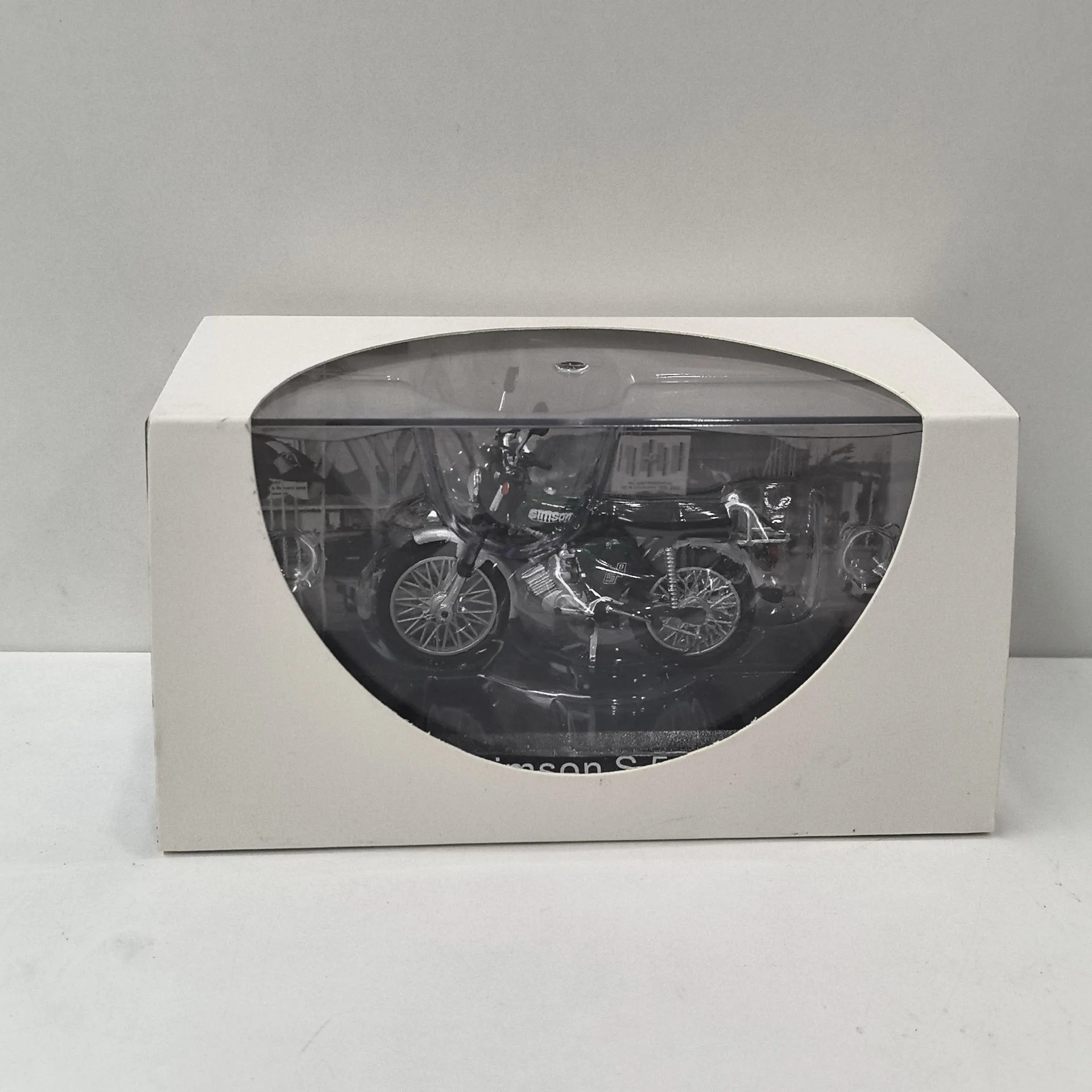 

Diecast IXO 1/24 Scale SIMSON S 51 Simson Motorcycle Alloy Fuel Tank Cap Car Model Collectible Toy Gift Souvenir Display