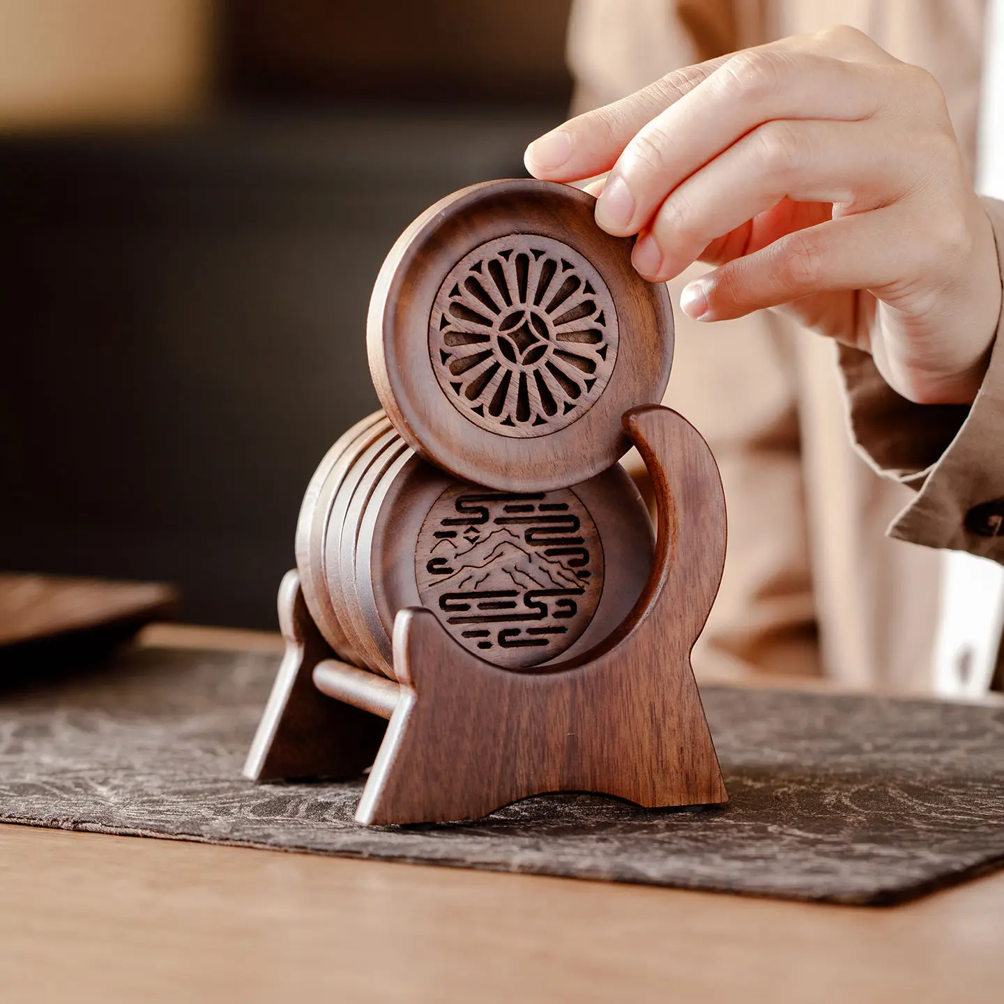 Circular Openwork Carved Tea Coaster Premium Walnut Wood Cup Holder Teapot Stand Cup Stand Gongfu Tea Set Accessories