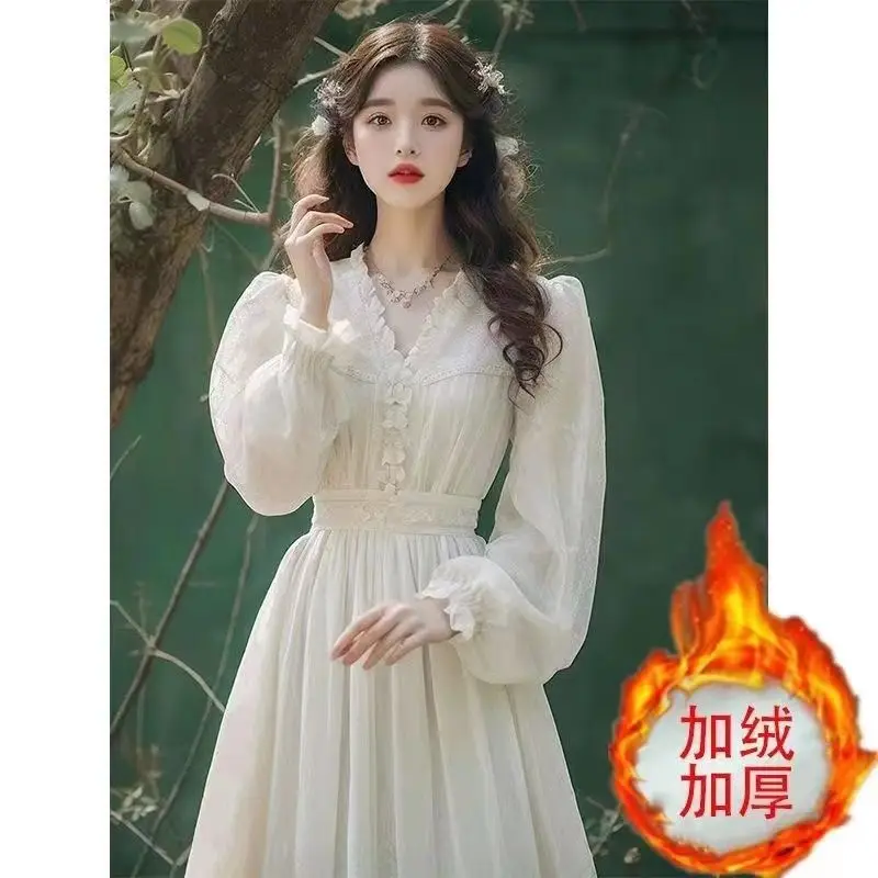 

French V-neck Long-sleeved White Fungus Skirt Winter 2025 Korean Style New Elegant All-match Vintage Casual Dress