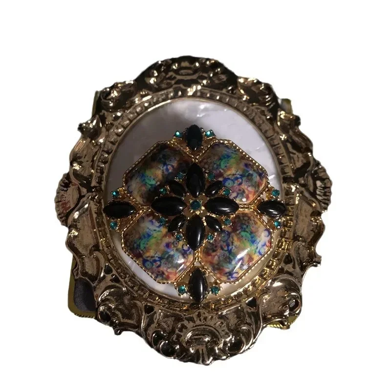 بروش مجوهرات Qingdao Vintage في العصور الوسطى، تصميم طباعة متطور، بروش راقي مرصع بالألماس، دبوس رائع وصغير الحجم #5