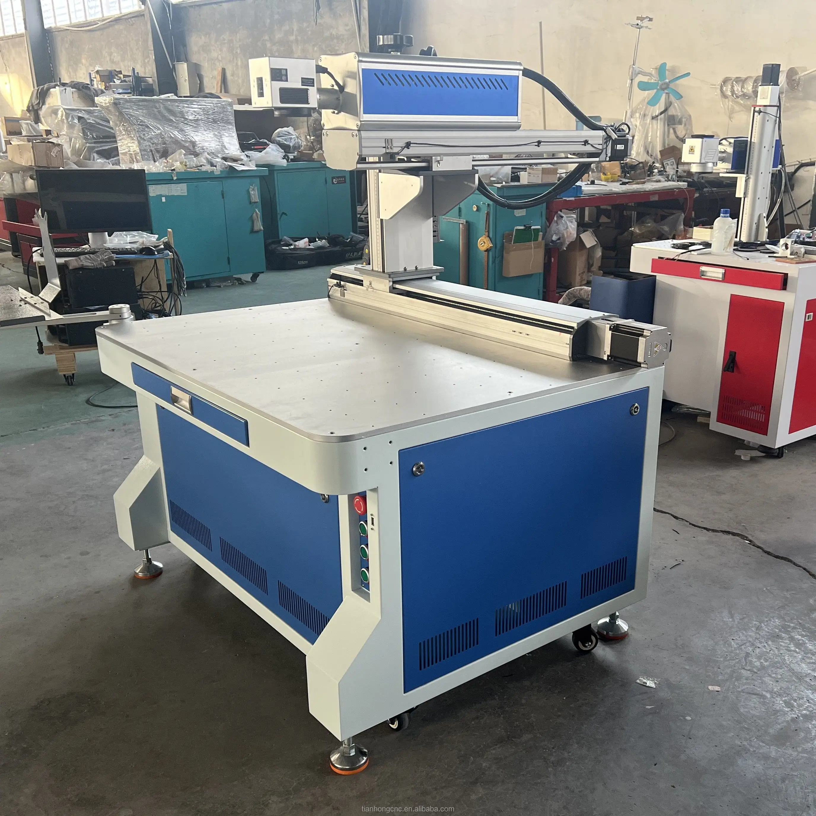 Versatile Advanced Engraver - Custom 600*800mm Splicing for Wide-format Wood Board Engraving