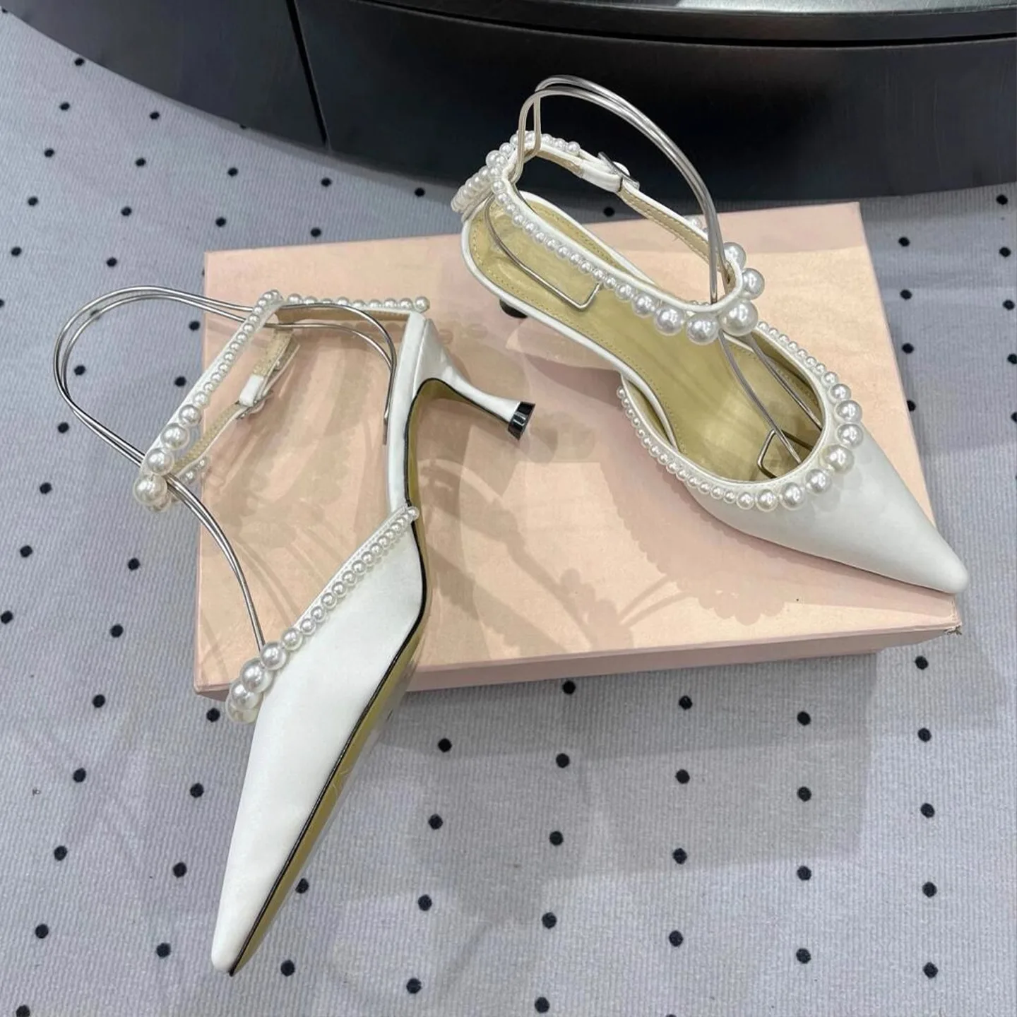

Pearl Chain Pointed Stiletto Sandals Satin Single-Strap High-Heel Pumps French Style Elegant Women Shoes Sandalias Mujer Verano