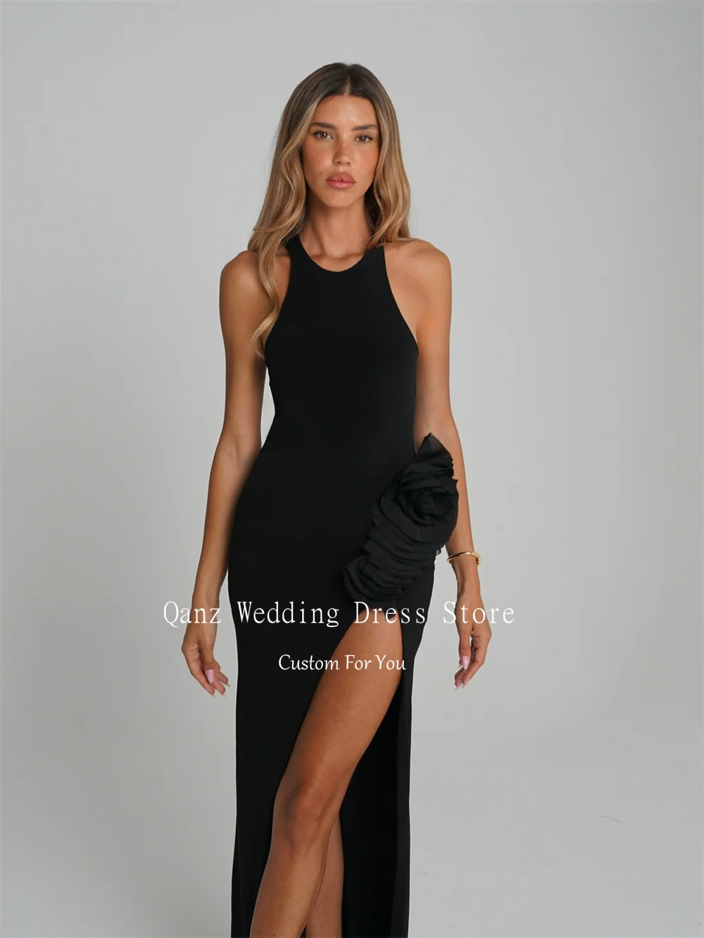 Qanz Schicke Abendkleider aus schwarzem Satin mit hohem Beinschlitz, ärmelloses Ballkleid, Meerjungfrau-Rüschen, Kleid für besondere Anlässe, individuell gestaltet