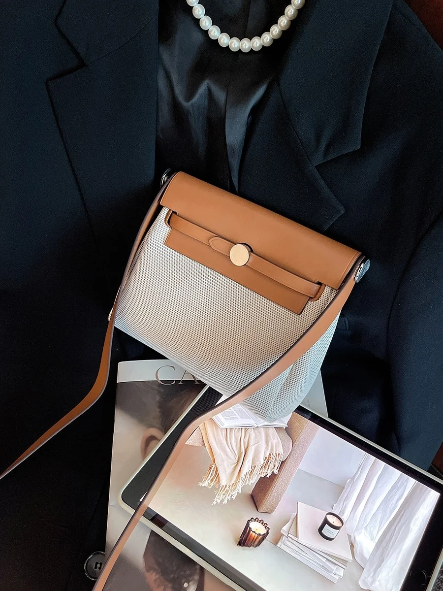 

Faionable Platinum Bag Versatile oulder Crossbody Bag Ele Briti Sle Women's Handbag Suitable for Daily Use