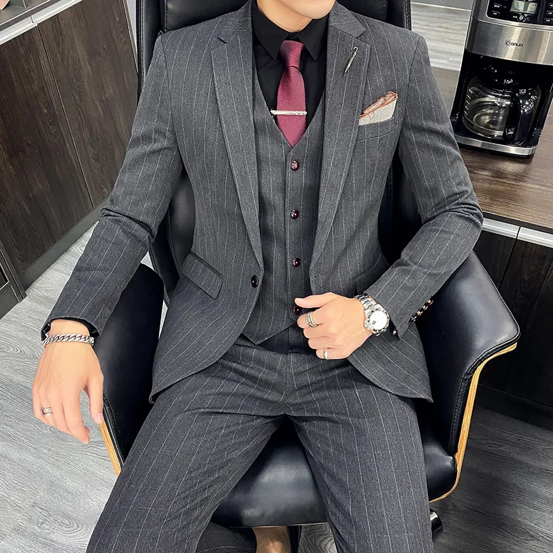 

Large size men's suit three-piece set with stripes and one button design slim fit and anti-wrinkle groom and best man suit