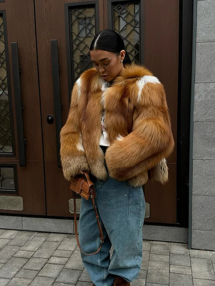 سترة صوفية قصيرة بياقة من الفرو المصبوغ للنساء على الموضة مع طية صدر السترة وأكمام طويلة سترات فضفاضة مرقعة واحدة الصدر ملابس خارجية شتوية 2025