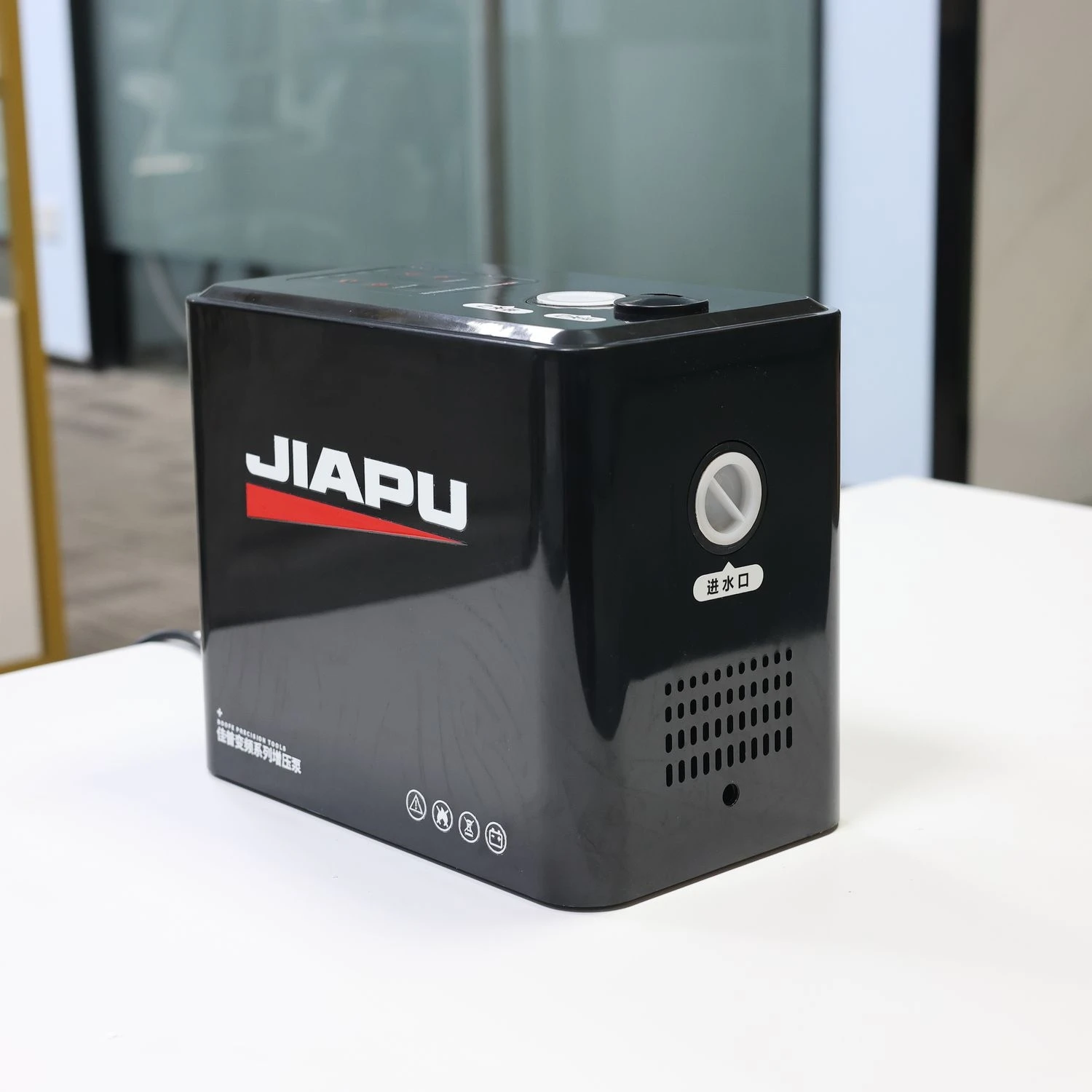 

JPZN-690 Frequency Conversion Booster Pump Household Automatic Mute Whole House Tap Water Heater Pipe Pressure Self-Priming Pump