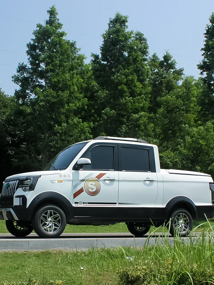 Customized new energy electric four-wheel pickup truck gasoline-electric dual-purpose four-wheeled vehicle, household scooter