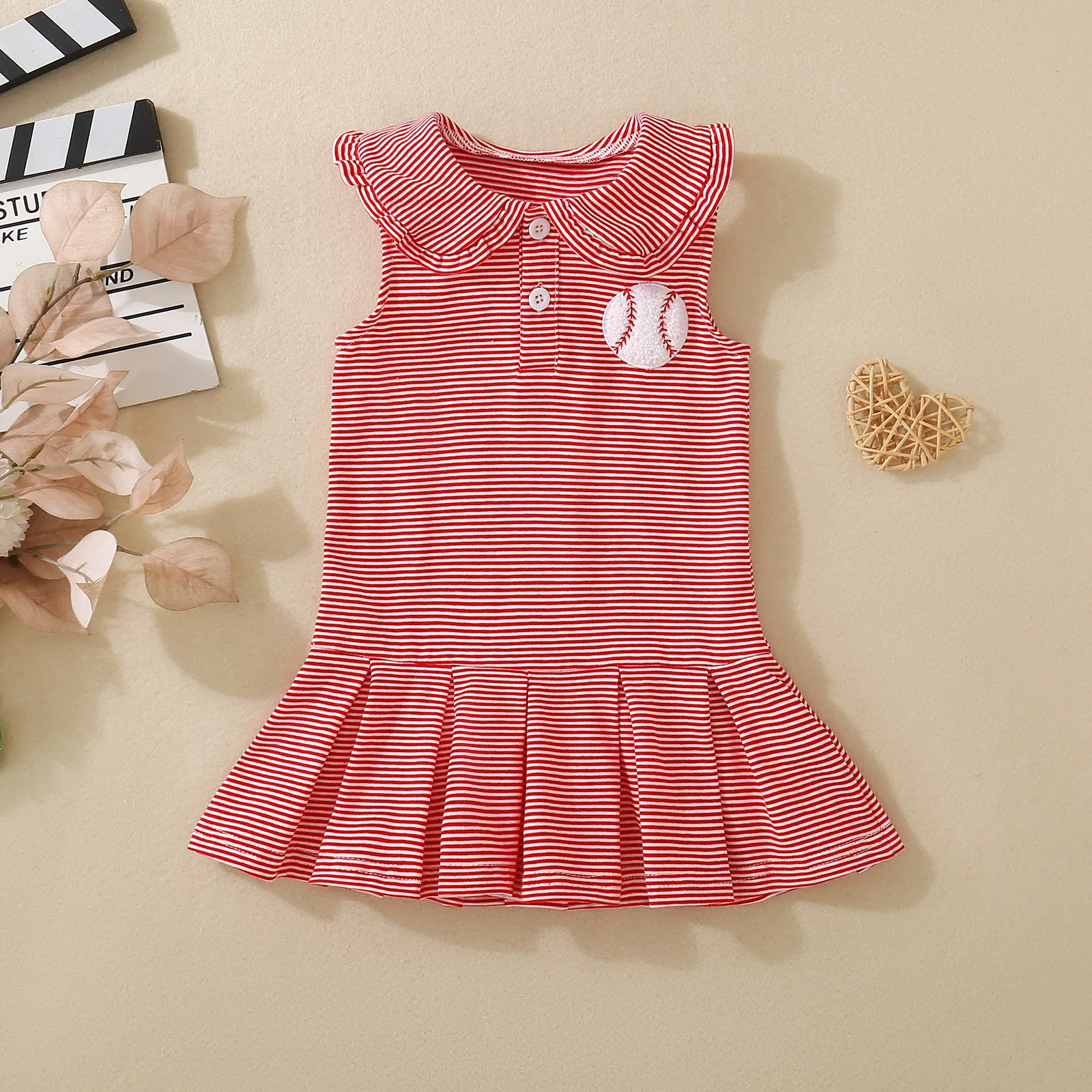 

Летнее платье без рукавов для девочек с вышивкой в стиле бейсбола, красное в полоску, милое и нежное, детская одежда для маленьких девочек
