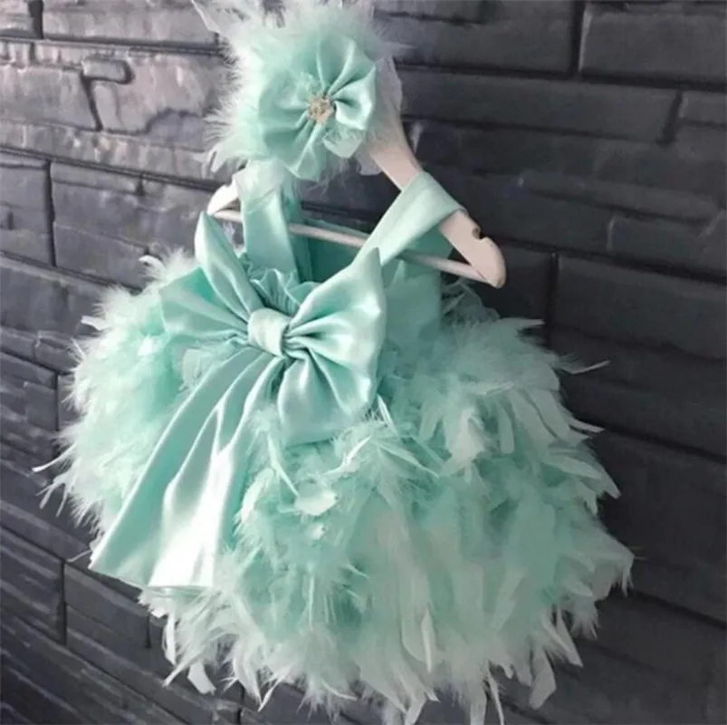 Vestidos de flores hinchados de lujo para niña, pluma verde claro con lazo, vestido de baile de primera comunión para niño, vestidos de princesa para Navidad