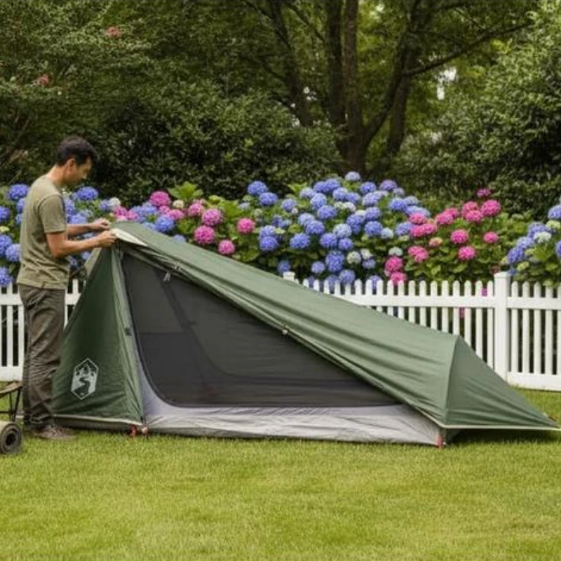 Grünes Tunnel-Campingzelt für 1 Person, schlankes, stromlinienförmiges Design, ausreichend Innenraum, stabiler Stützrahmen, einfache, schnelle Montage, leicht zu falten und zu transportieren, geeignet