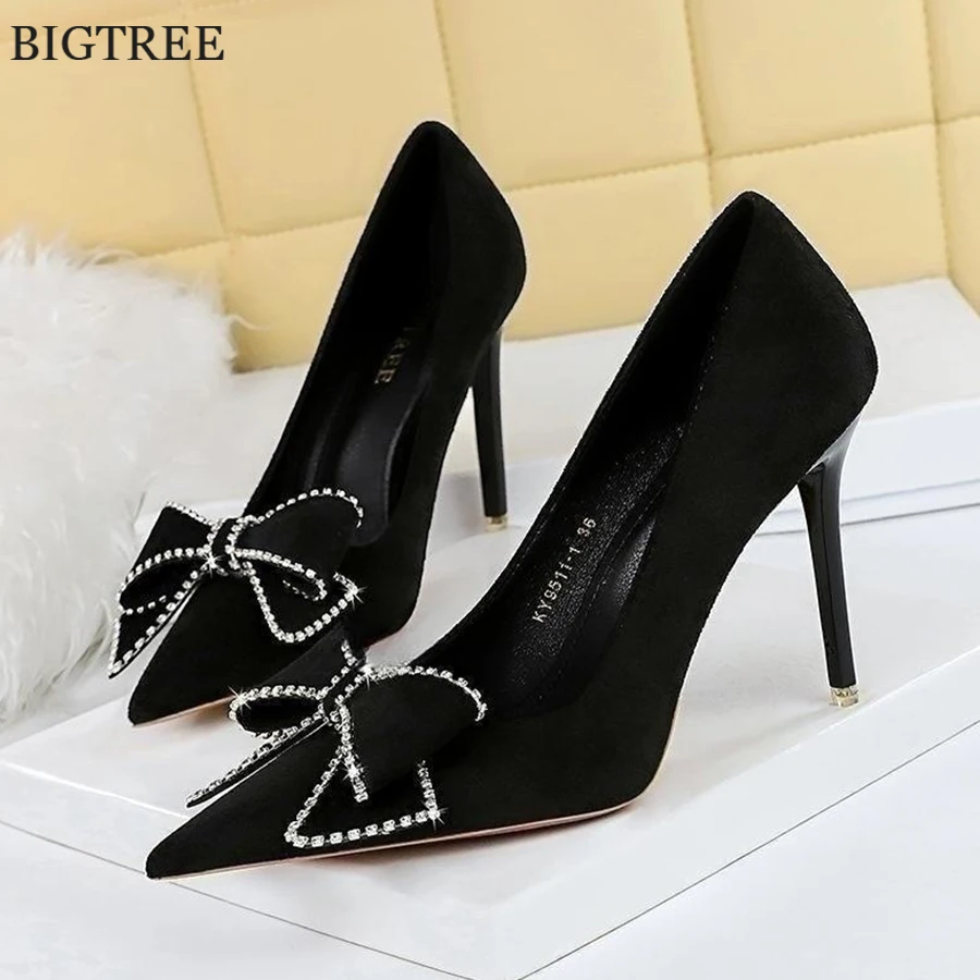 

2024 New Pointed Toe Sexy Nightclub Women Shoes Black Flock Shallow Fashion Crystal Bowknot Pumps Ladies High Heels Office Dress