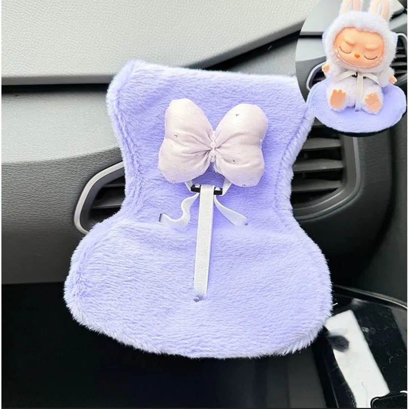 Labubu 車のベントぬいぐるみ子供用特別安全シート、子供なしで手作り