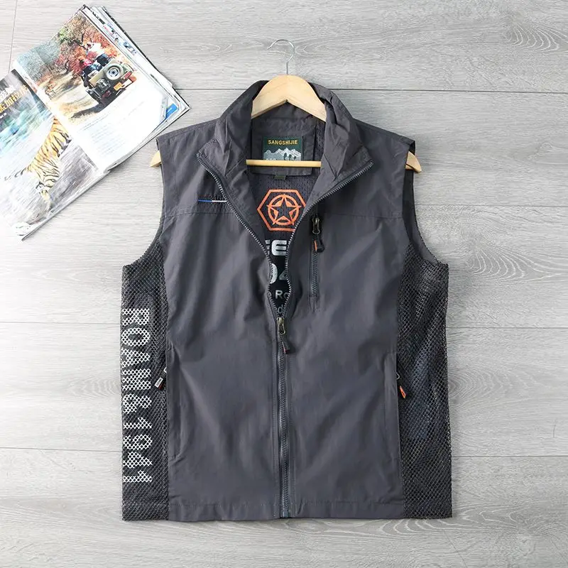 Casual vest men's loose large size spring and autumn multi pocket three-dimensional bag solid color sleeveless outdoor quick dry