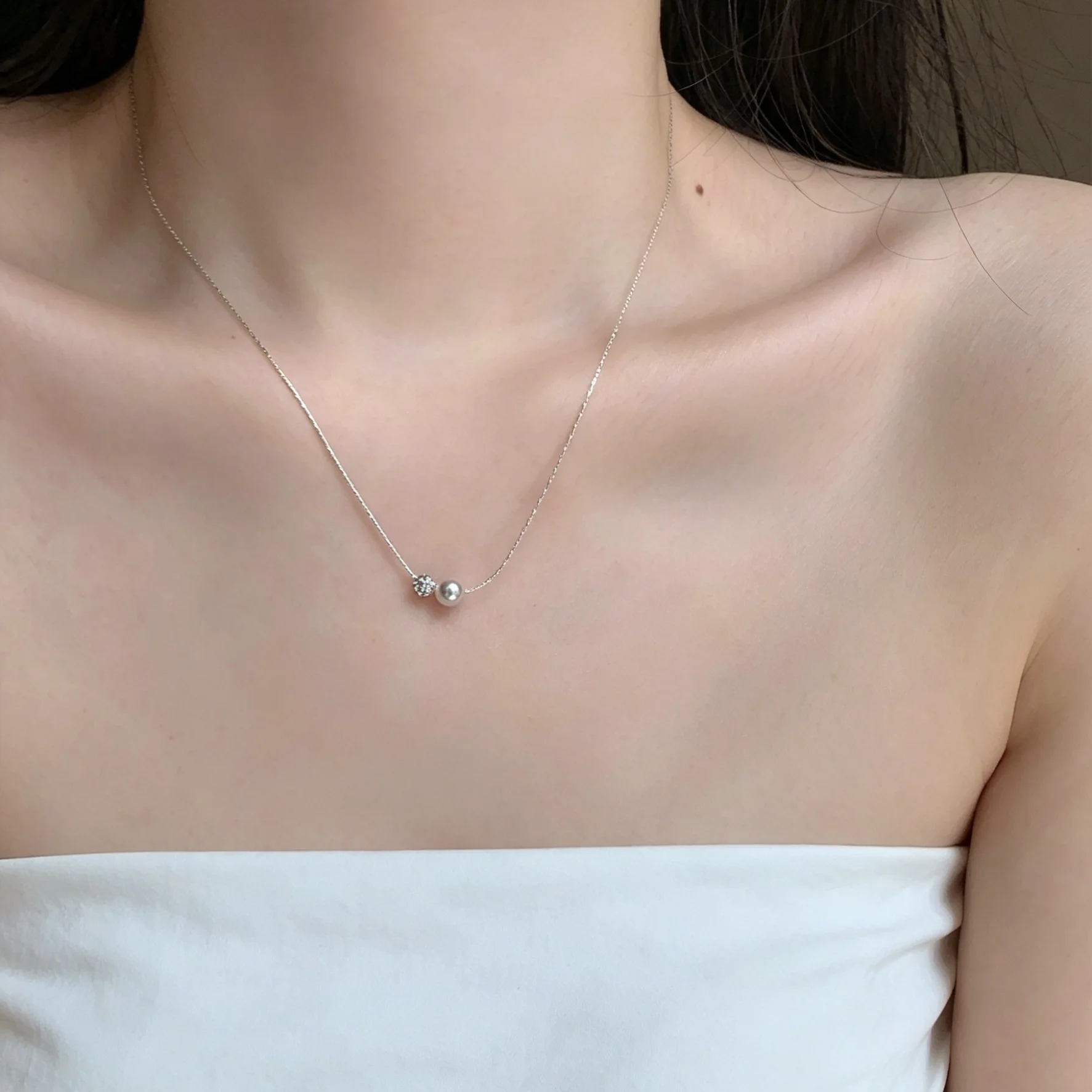 Lightweight Pink Pearl and Crystal Round Ball Pendant Choker Simple Chic Summer Office Work Collarbone Jewelry