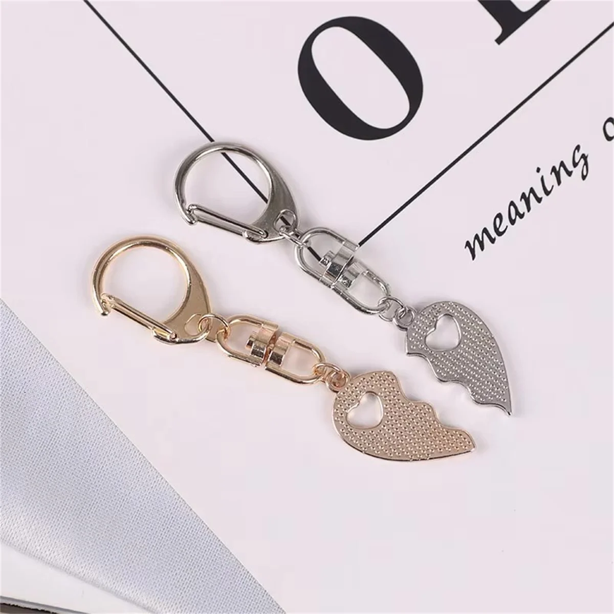 2Pcs Love Hollow Keychain Fashion BFF Best Friends Forever Couple Pendant Trendy Splicing Jewelry Party Accessories Gift