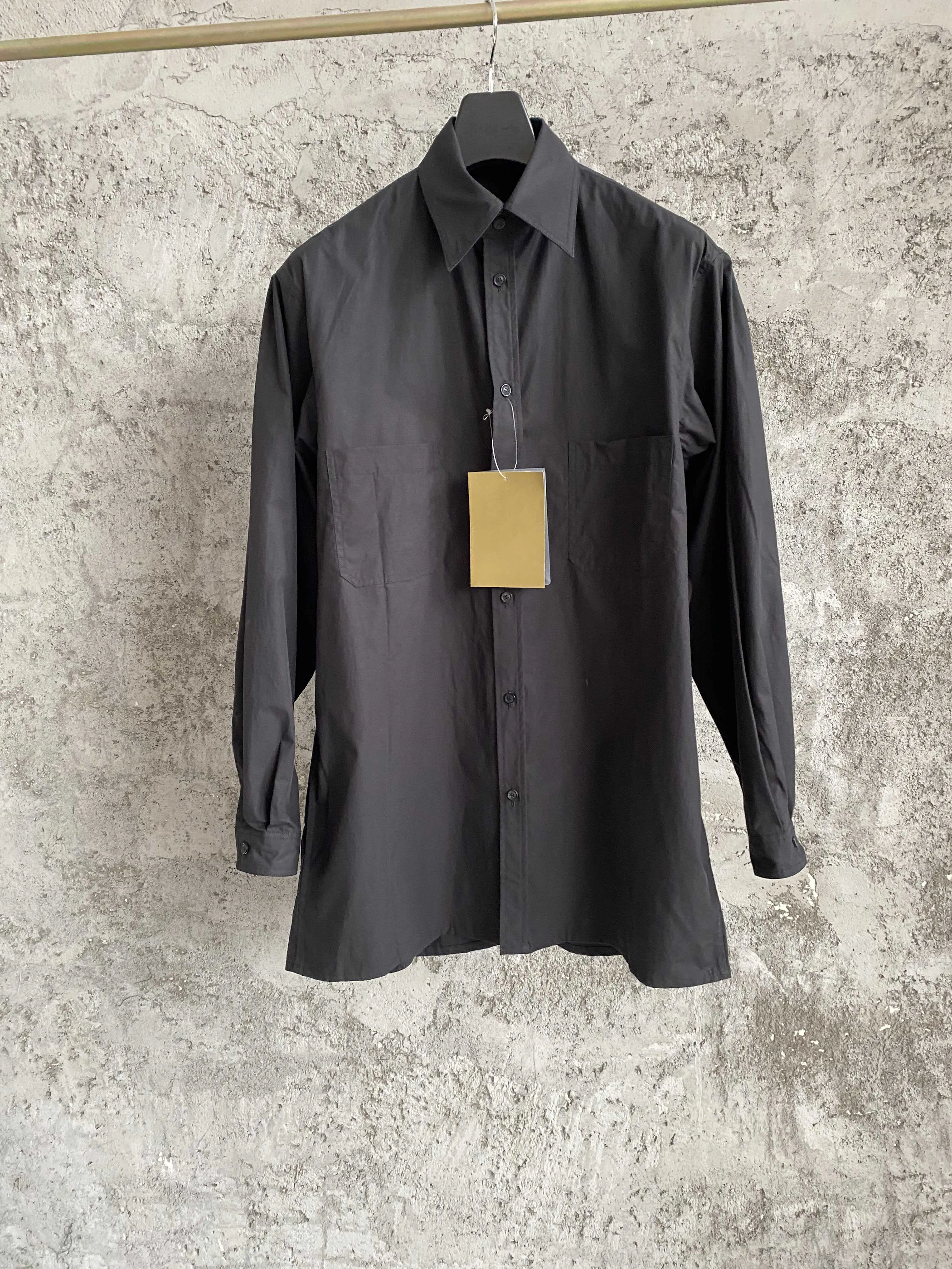 

Черная повседневная рубашка свободного кроя из чистого хлопка для мужчин, больших размеров, художественных и модных молодых мужчин.