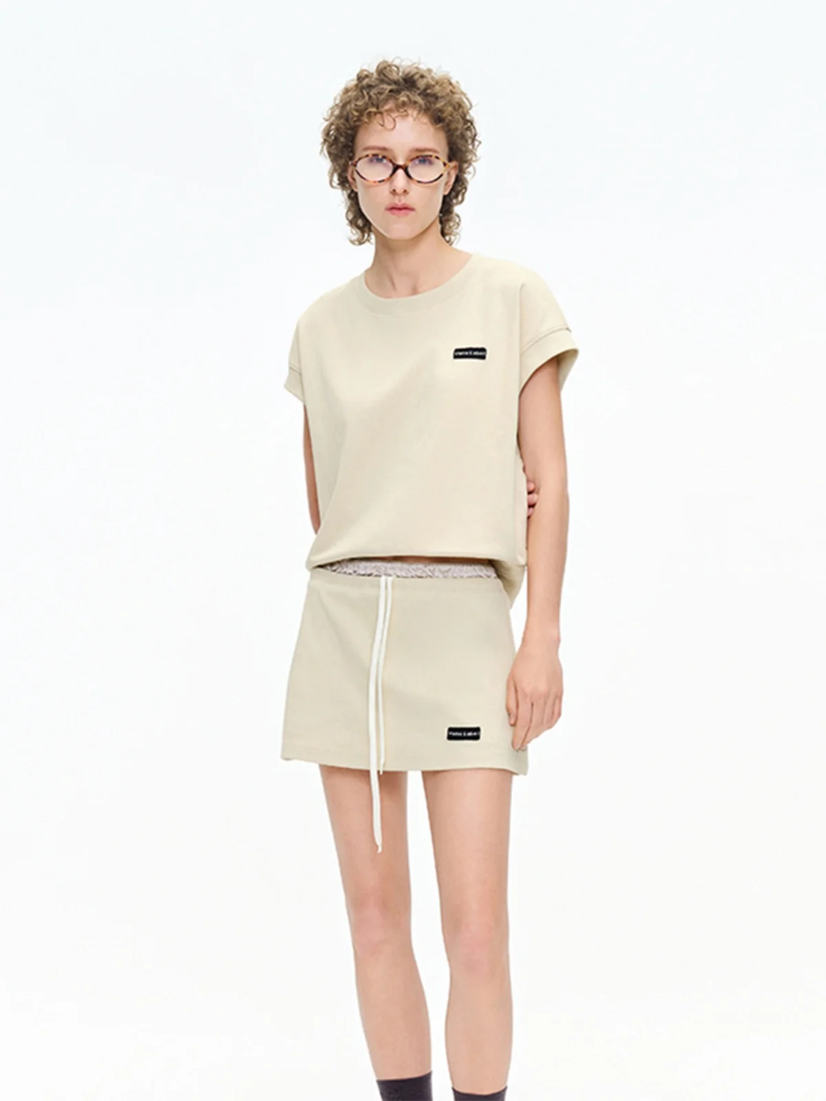 

Комплект женский 5VENA LABEL: летний топ и юбка-миди с эффектом двухслойности, модный, с круглым вырезом...