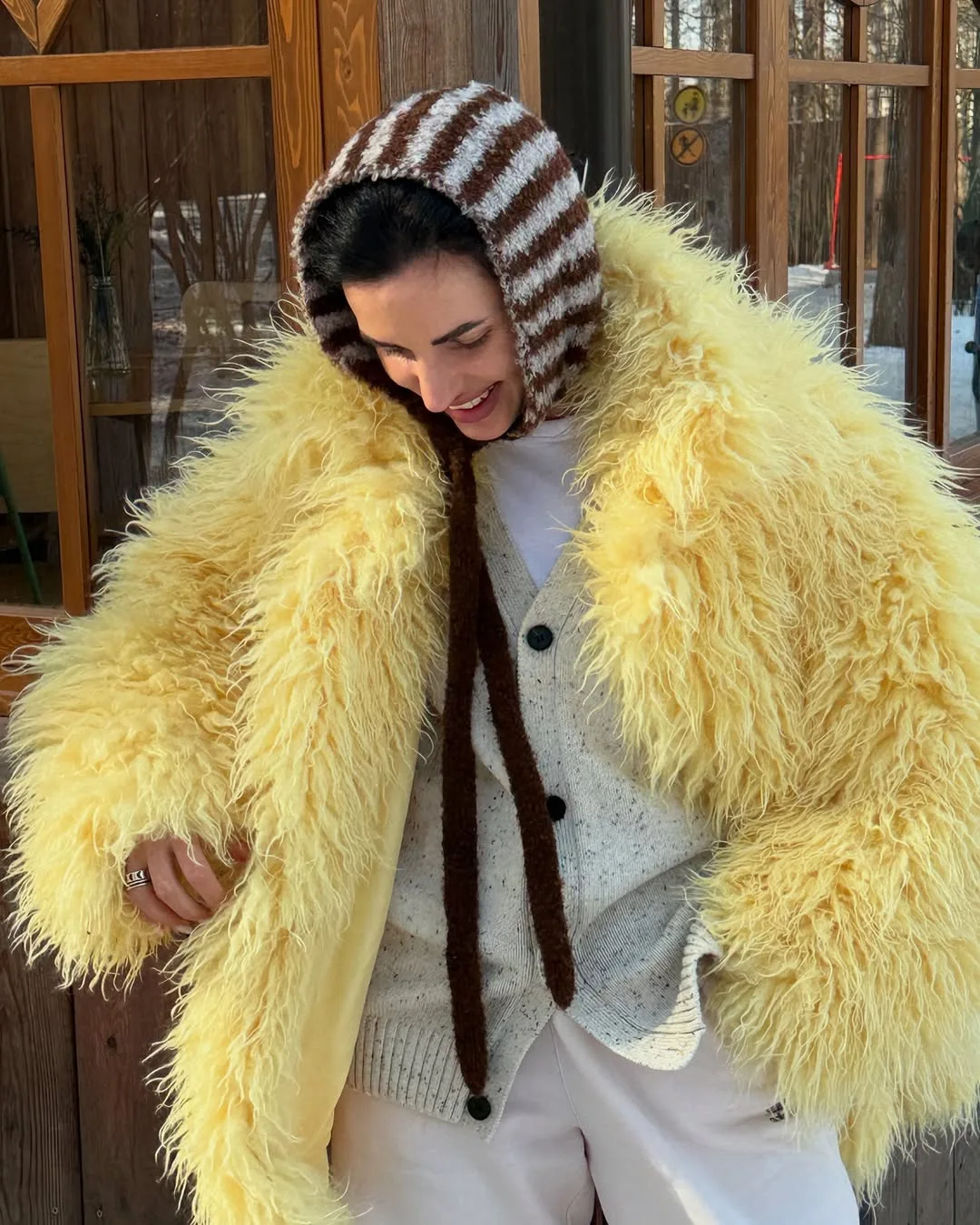 Faux Fur Coats Women Solid Fur Jacket Oversize Scarf Round Neck Long Sleeve Open Stitch Thick Warm Fur Casual 2025 Autumn Winter