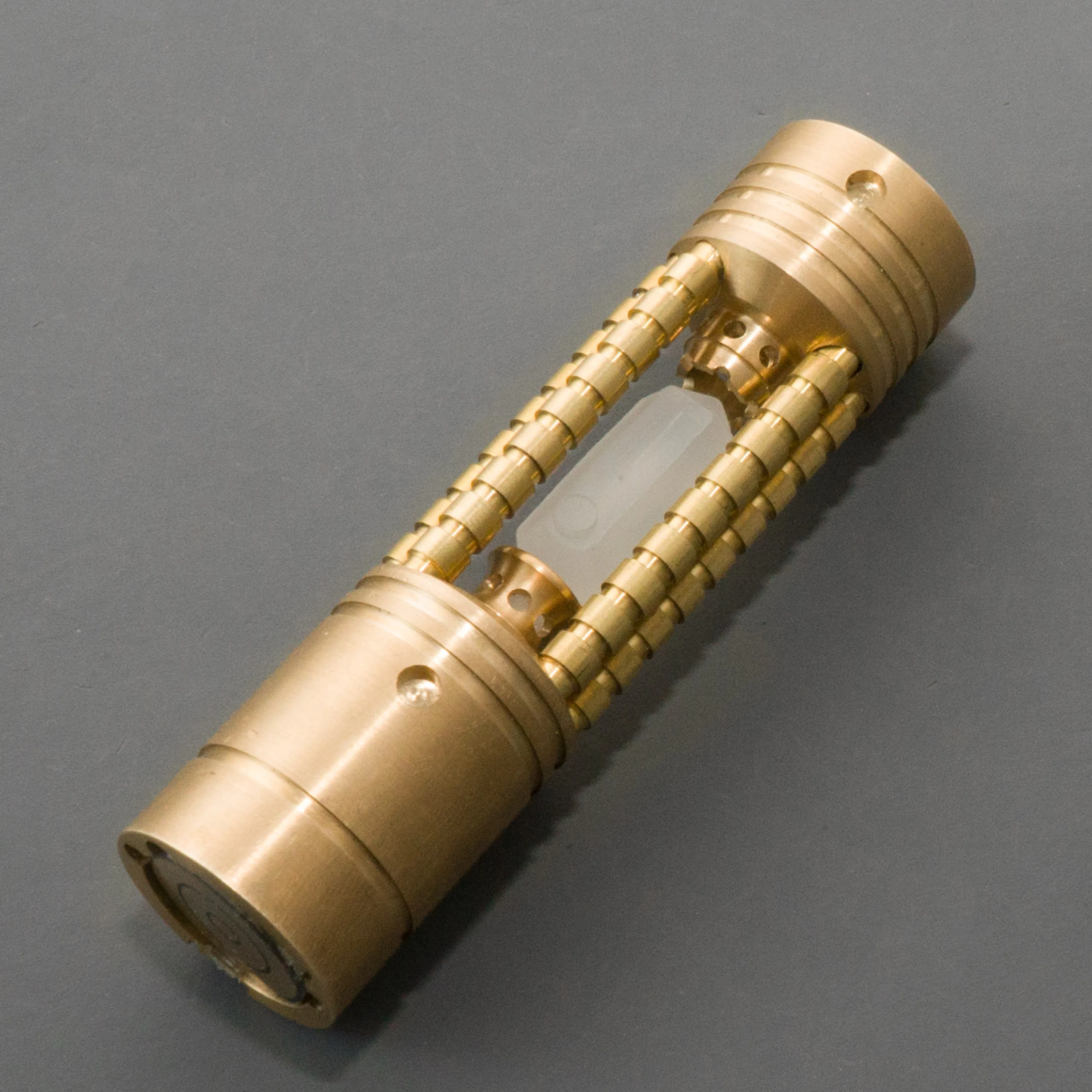 كريستال دوار Lightsaber تصميم كريستال معدني مادة نحاسية