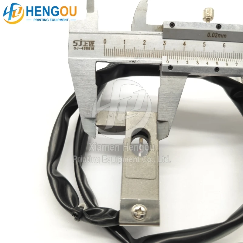 

ФЛИ 5001034 FLI-5001-034 Датчик Komori FLI-5001-034 Новые детали Komori 764-5400-903