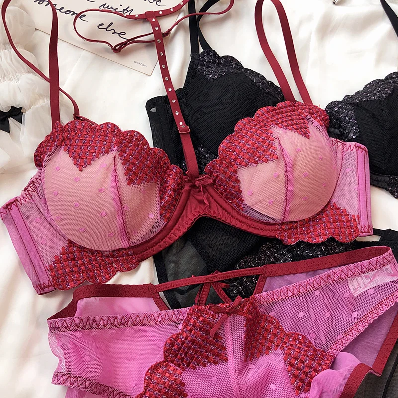 

Lingerie romantic love embroidery underwear removable hanging neck thin large breasts soft steel ring gathered bra set