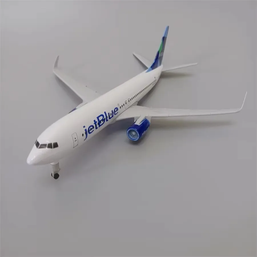 دييكاست 20 سنتيمتر 1/400 B737 المعادن الولايات المتحدة الأمريكية الهواء جيت الأزرق JetBlue الطائرات سبيكة طيران طائرة نموذج طائرة أطقم منمذجة لعبة